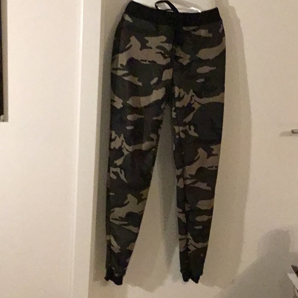 Blue Topic Green Camouflage Sweatpants Size Medium $25 - Picture 3 of 15